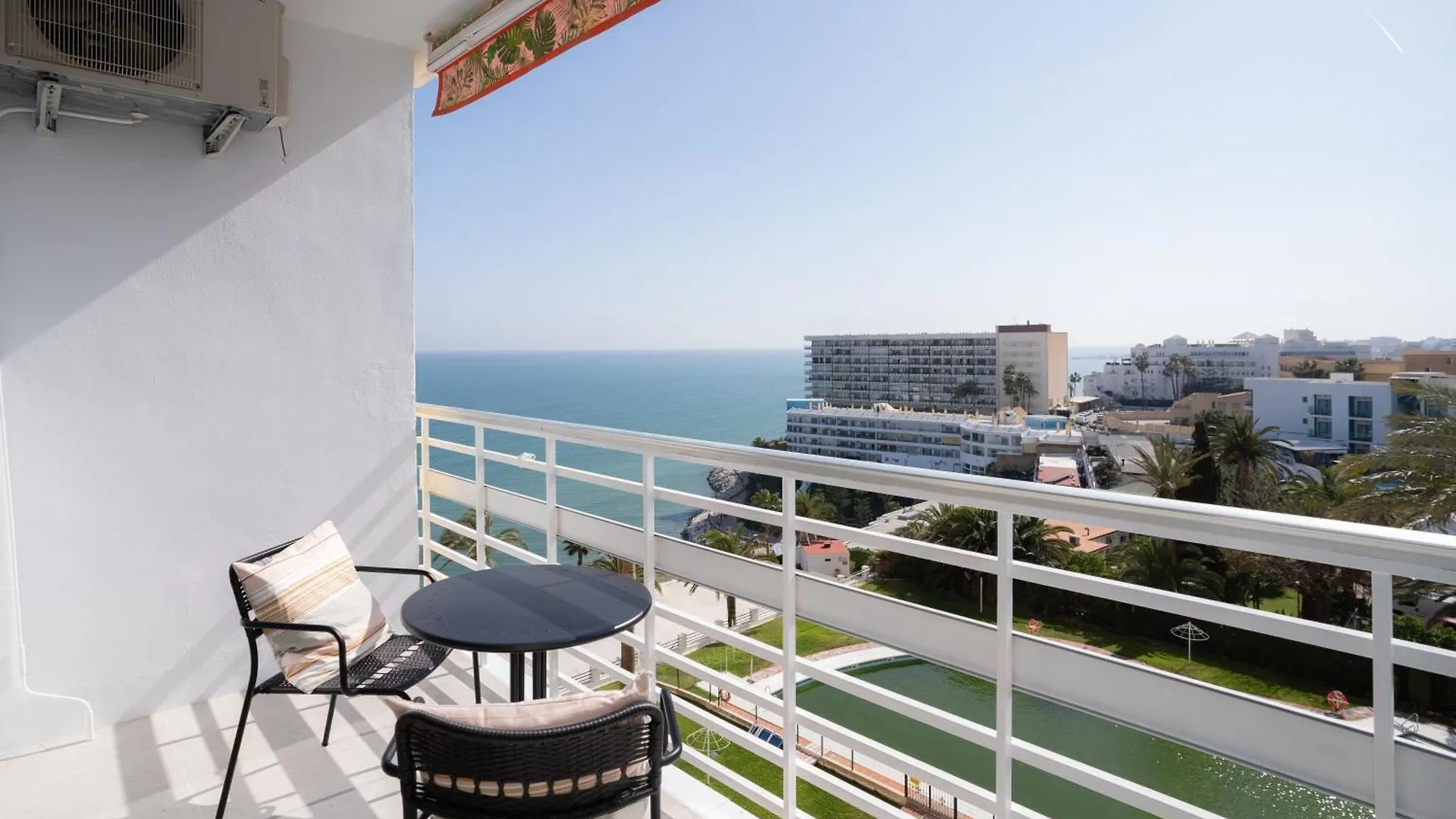 Torre De La Roca With Amazing Sea Views! Apartment Torremolinos